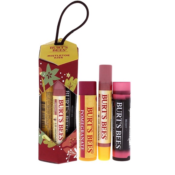 Burt's Bees Other - Burts Bees, Gift Set Mistletoe Kiss.